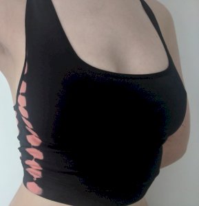 Sweaty sports bra - Hot yoga