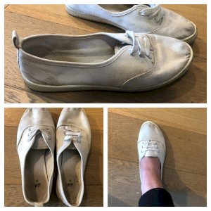 Well worn size 4 white plimsoles