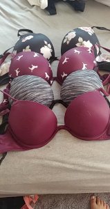 VICTORIA SECRET BRAS