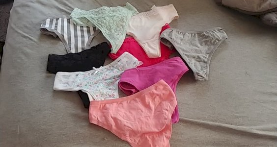 VARIETY THONGS