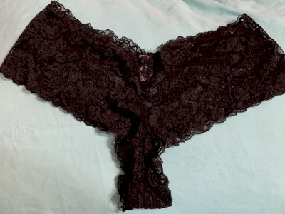 Black Lace Cheeky