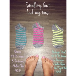 SMELL MY FEET LICK MY TOES ‼️❤️