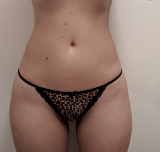 Silky leopard thong