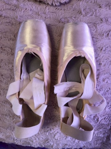 Satin Ballet Pointe Shoes