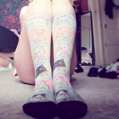 Cute Cat Pattern Knee Socks