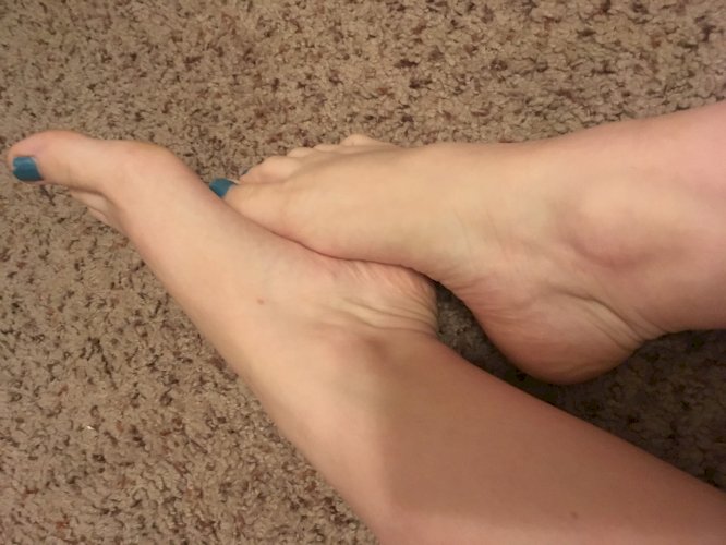 4 min foot video and 7 pictures
