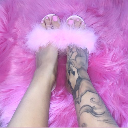 Fuzzy Pink Kitten Heels xoxo